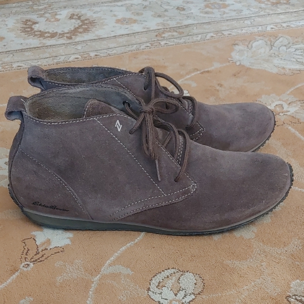 Eddie Bauer Taupe Transition Lace Up Suede Chukka Booties 41 Size 10